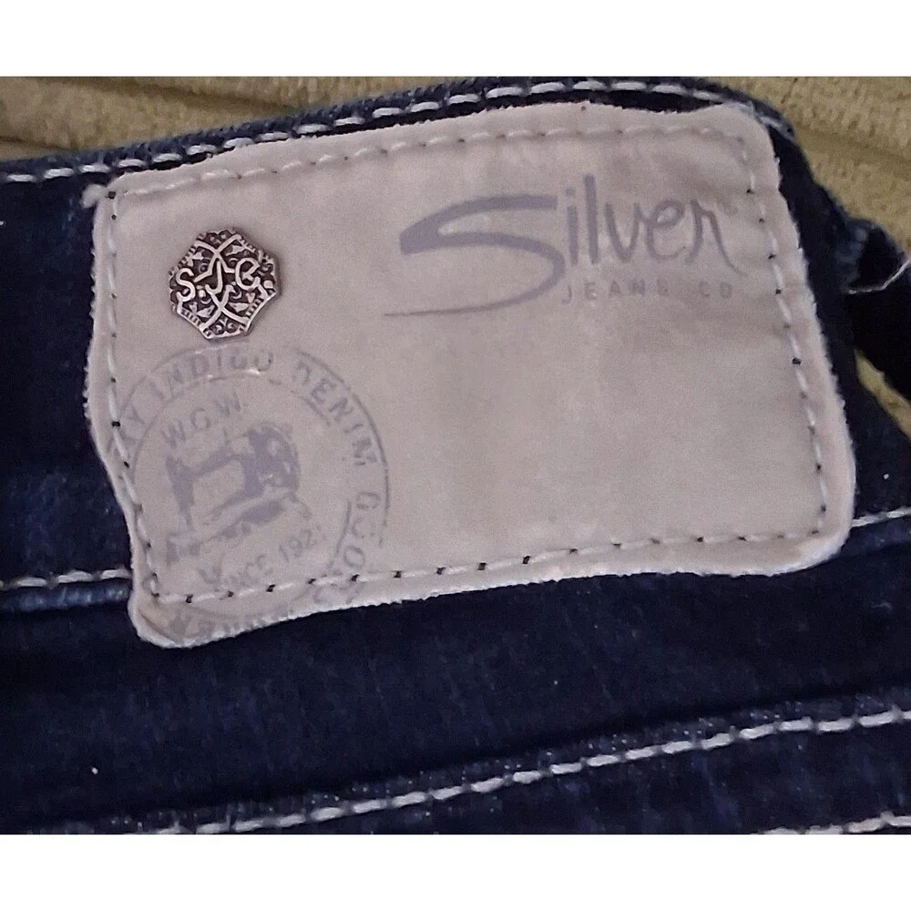 Silver Jeans Co Suki Mid Capri Dark‎ Wash Women's Size 31 Western Glove Works